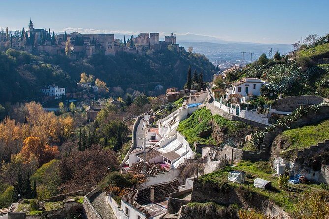 Malaga to Granada trip with Alhambra tickets included - Generalife gardens: fountains, sources, and quiet garden spaces