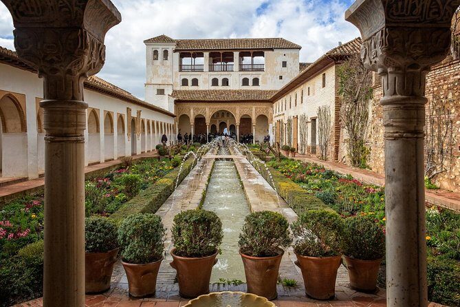 Malaga to Granada trip with Alhambra tickets included - Palace of Carlos V: the contrast stop that gives context