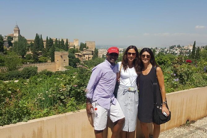 Private Alhambra Highlights Tour Including the Nasrid Palaces - What You’ll Learn From the Guides (And Why Some Guides Matter Here)