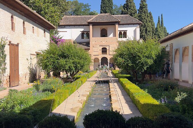 Private excursion to the Alhambra and Generalife - Private Tour Value: What $240.05 Really Buys