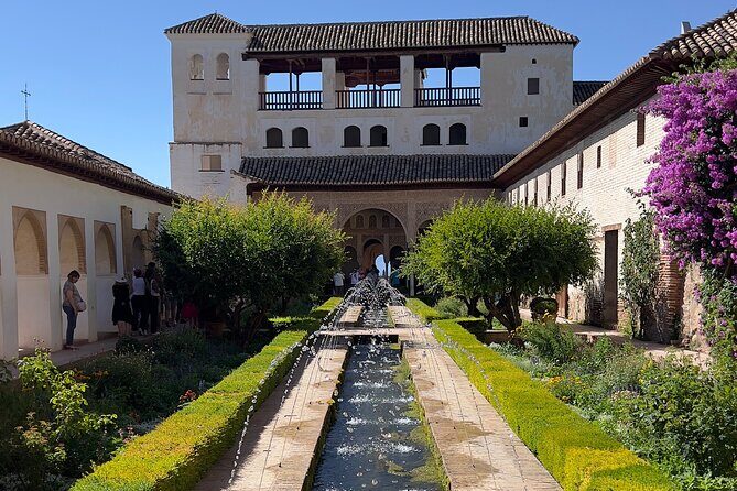 Private excursion to the Alhambra and Generalife - Pace and Practicalities: Where You’ll Spend Your Energy