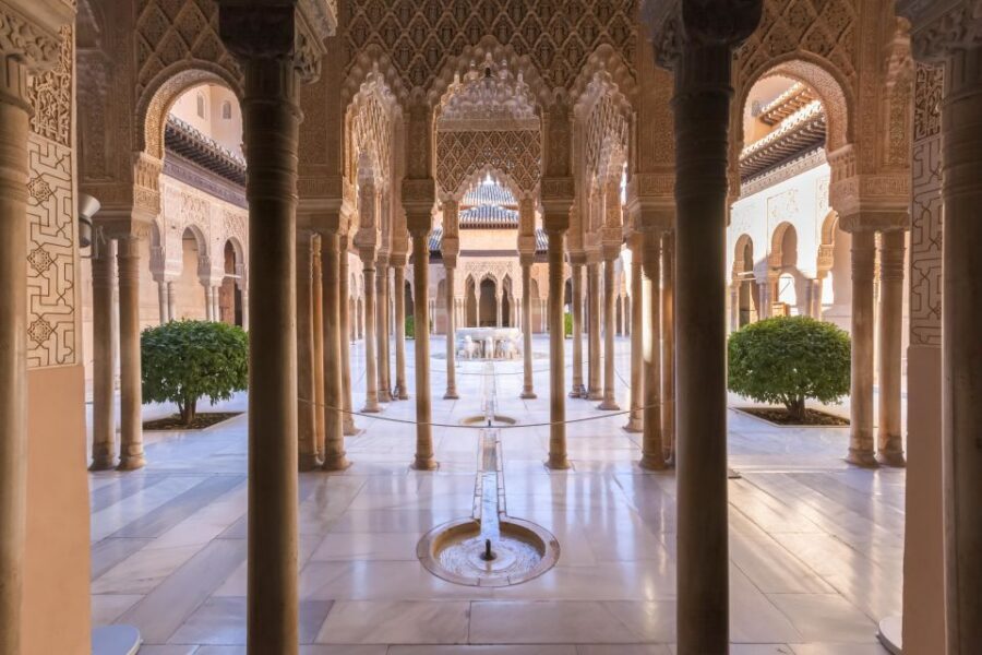 Private tour in all complete complex of Alhambra with ticket - Who this private Alhambra tour suits best