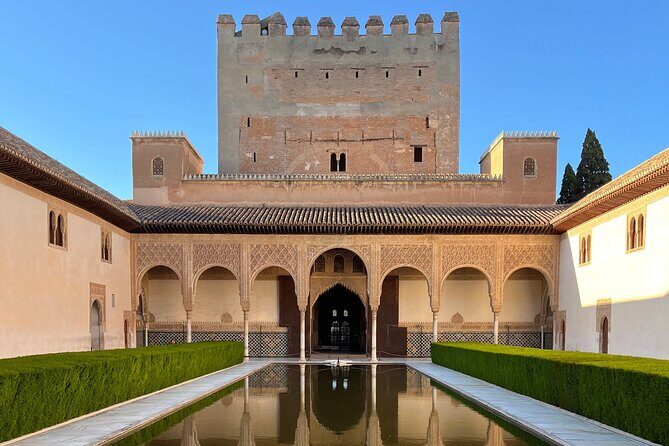 Private Tour in the Alhambra : buy your tickets and book your tour - Getting to the meeting point without stress