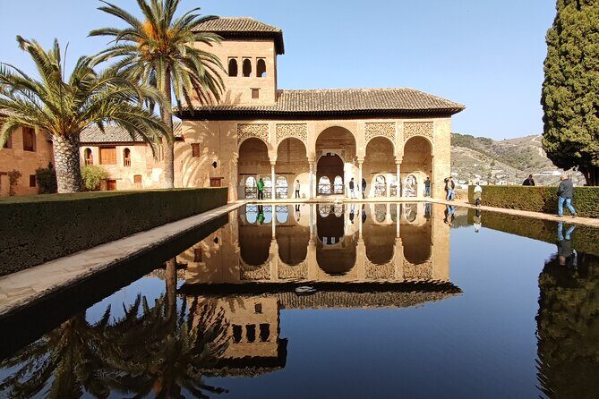 Private Tour of the Alhambra - Why a private Alhambra guide makes the biggest difference