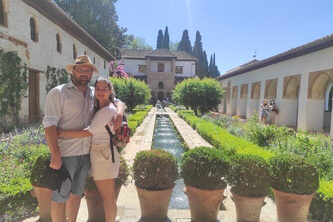 Private tour of the Alhambra entrances included - Palace of Charles V: a Christian contrast inside the complex