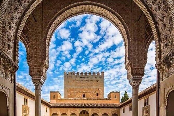 Private Tour to The Alhambra and Generalife from Motril port - Timing the Alhambra day when tickets are scarce