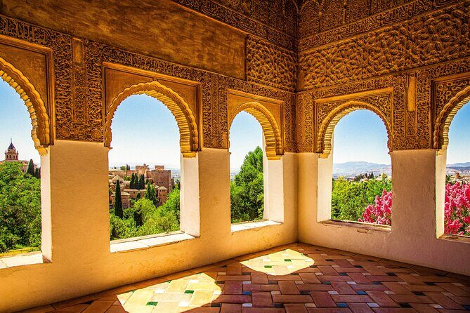 Skip-the-line Alhambra and Nasrid Palace Tour in Granada - Carlos V’s Palace: The Renaissance Contrast in a Moorish World