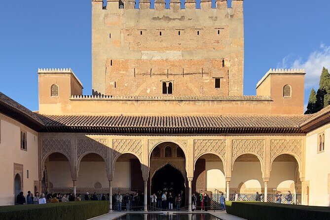 Small group visit to the Alhambra with tickets included - Before you go: how to plan your Granada day around timed entry
